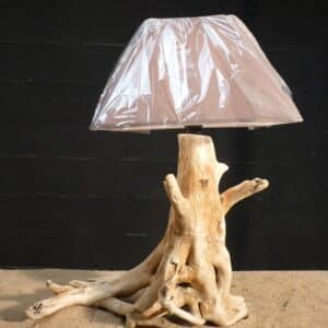 Lampe en bois flotté 539