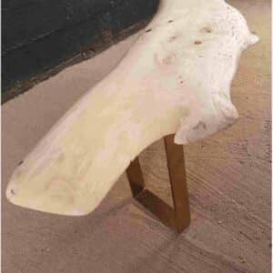 Banc en bois flotté et pieds en acier doré