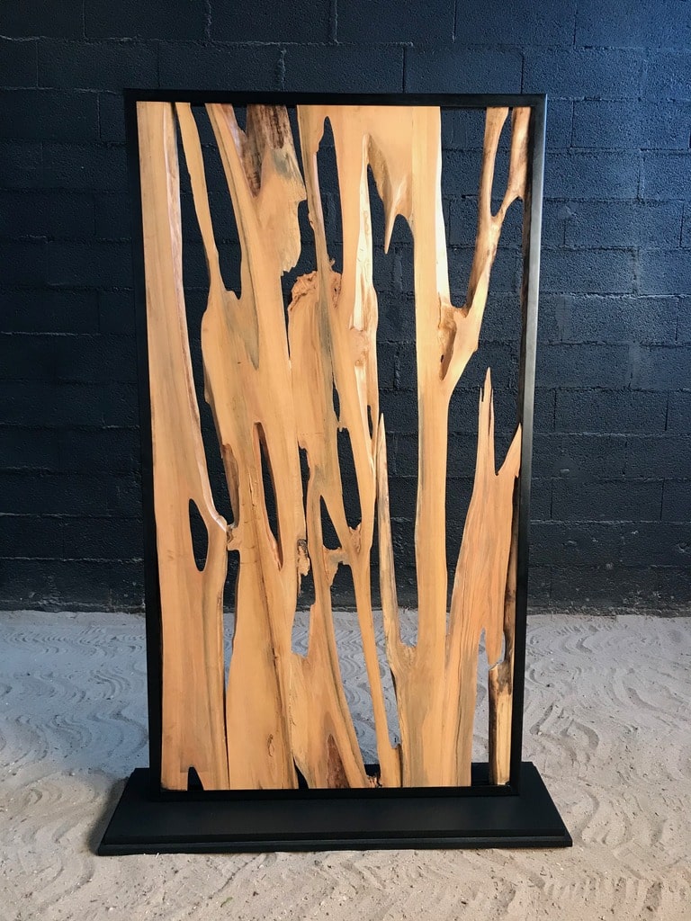 Création d'un paravent en bois cathédrale