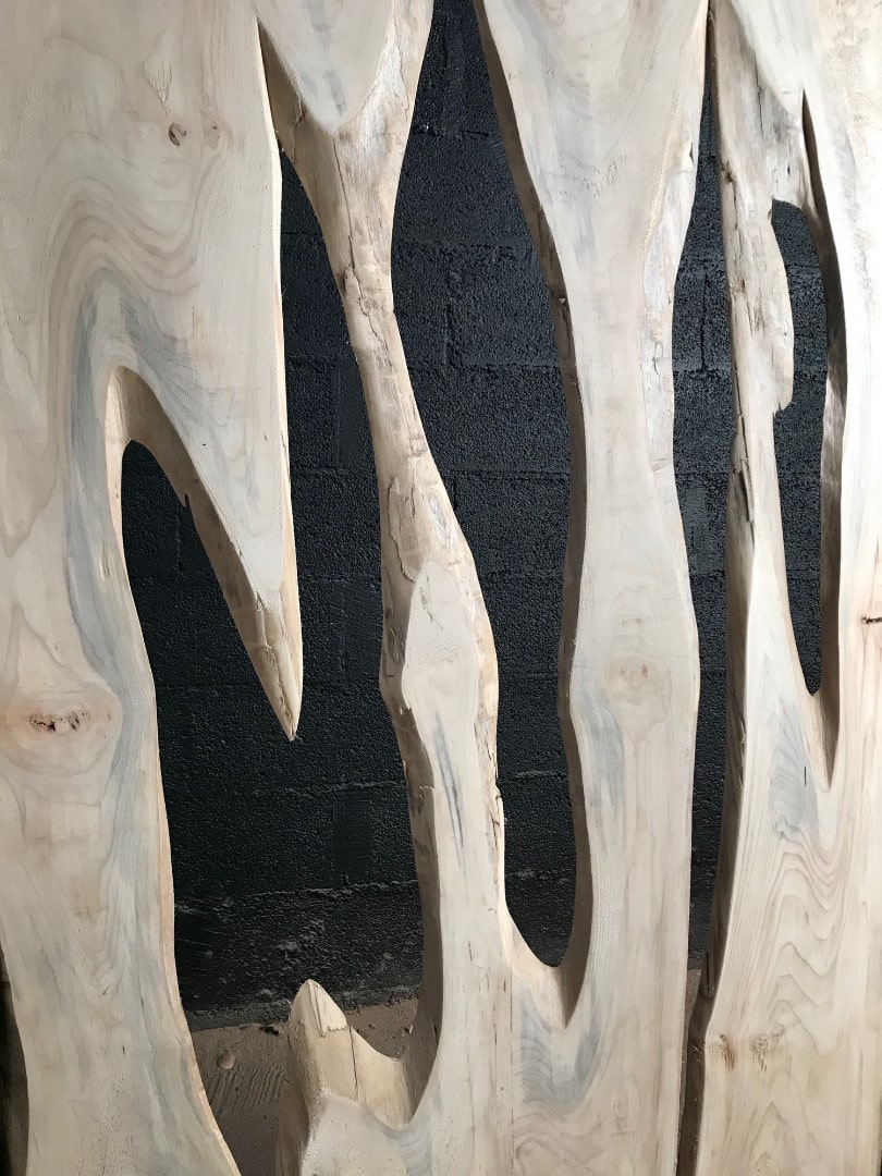 Création d'un paravent en planches de bois flotté trouées – Image 4