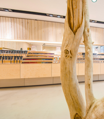 small-guillaume-da-silva-architecte-retail-lille-avril-cosm-tique-bio-bois-flott-metz-7