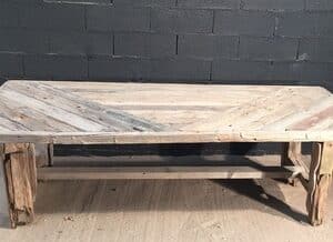Création de la Table en planche de bois flotté