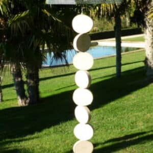 Lampadaire en rondelles de bois flotté